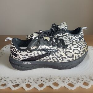 Brooks Womens Revel 6 1203861B058 Black Running Shoes Sneakers Size 8B Leopard